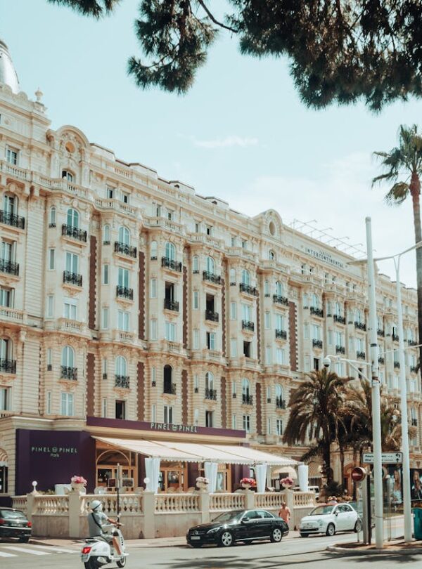 travelus_Luxury_hotel